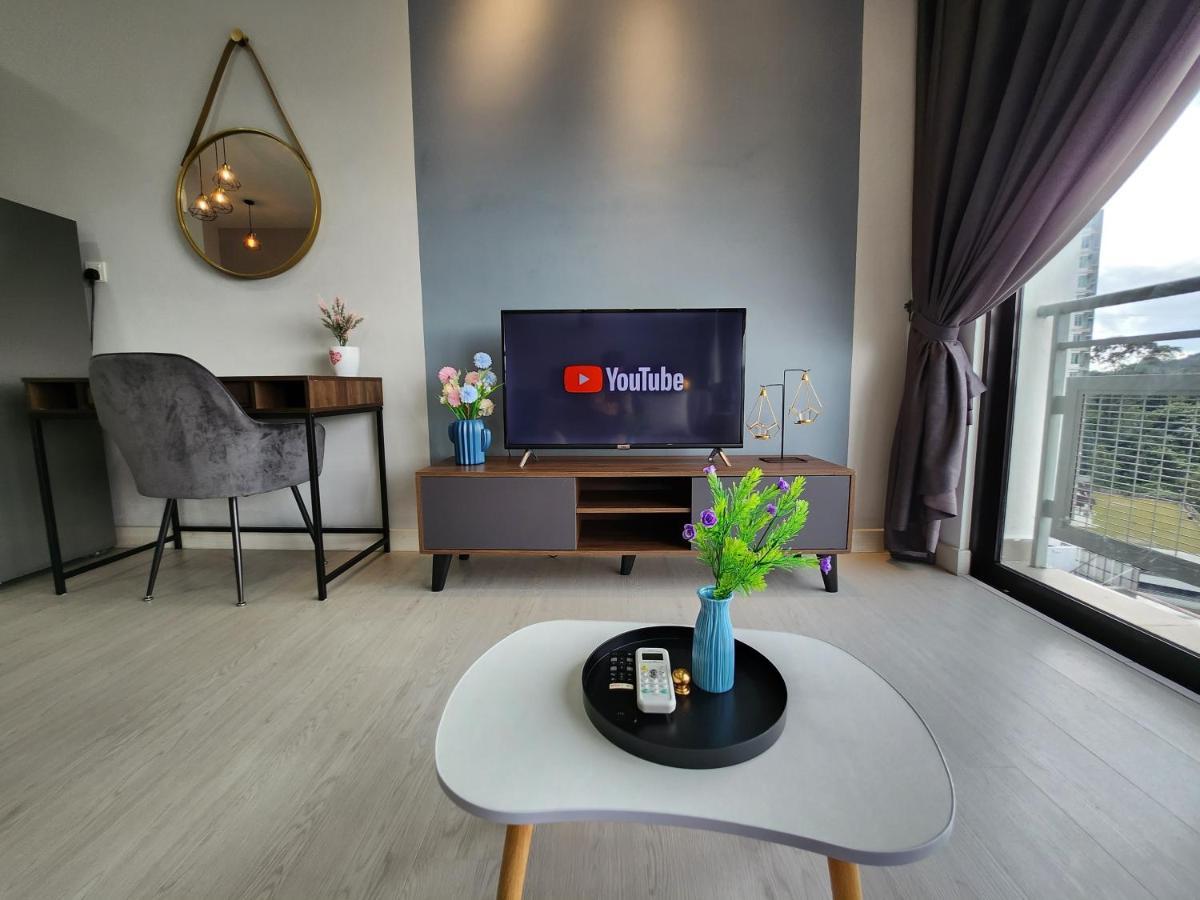 Taman Equine Comfy Studio#Greenery View#4 Pax#Aeon Mall Seri Kembangan Exterior photo