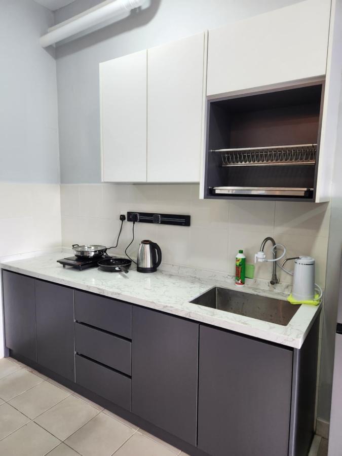 Taman Equine Comfy Studio#Greenery View#4 Pax#Aeon Mall Seri Kembangan Exterior photo